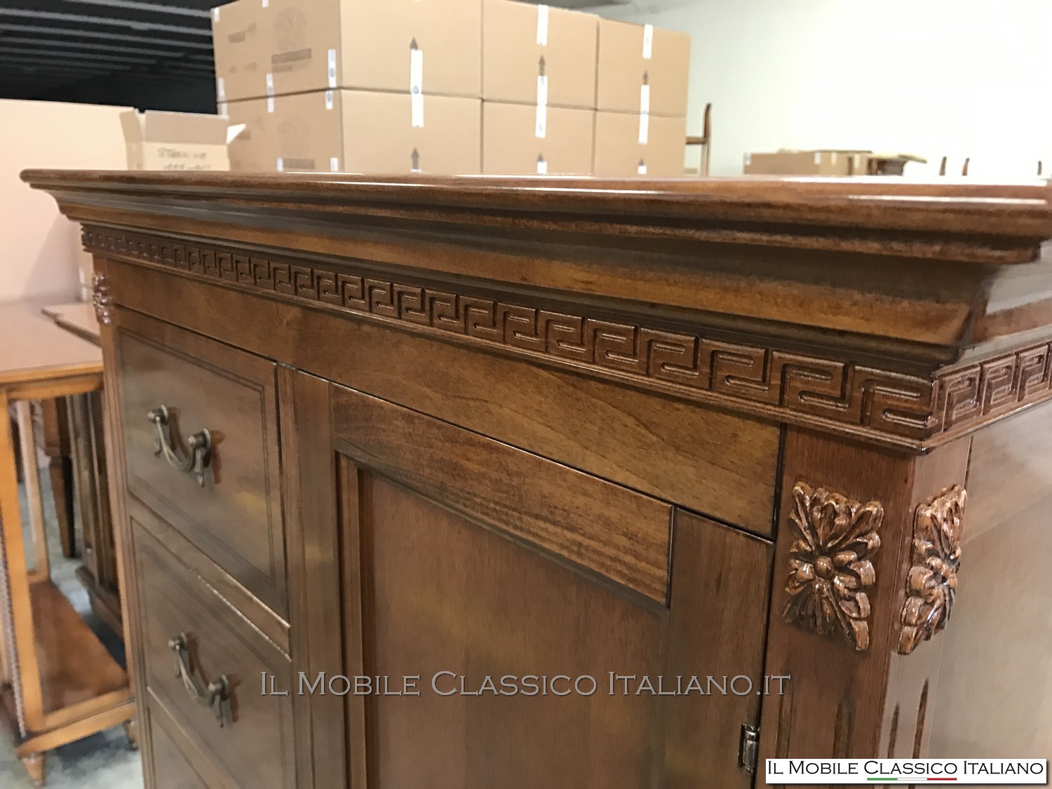 Dispensa classica arte povera personalizzata